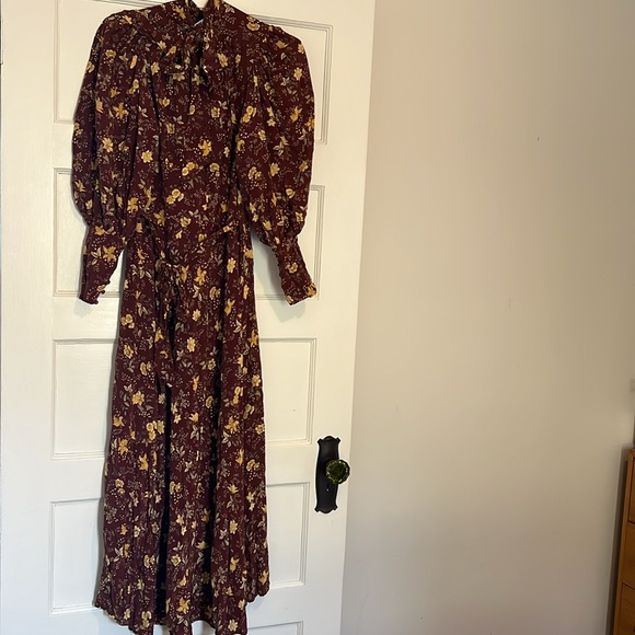 Floral doen dress - Picture 2 of 7